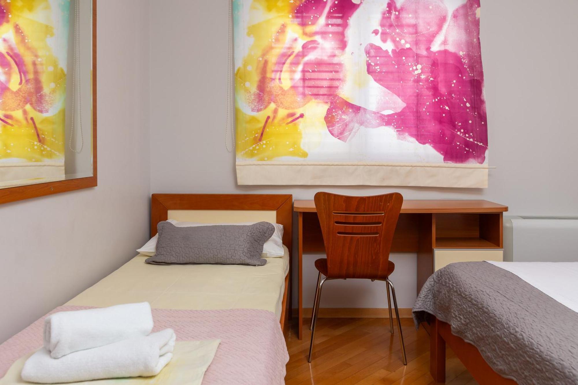 מאקרסקה Brkic Apartments With Private Parking חדר תמונה